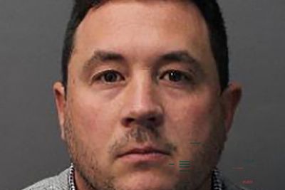 Fraudster who tried to sell grandfather’s ancient statues to Sotheby’s foiled by fake invoices