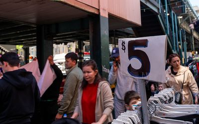 American Economic Confidence Hits Four-Year Low, Poll Finds
