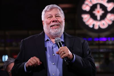 Apple’s Steve Wozniak says he cofounded the tech giant after 5 rejections from HP—not to ‘make money.’ For years, his paycheck was just $50