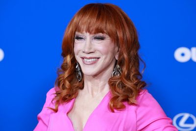 Comedian Kathy Griffin reveals hospitalization after complications from procedure