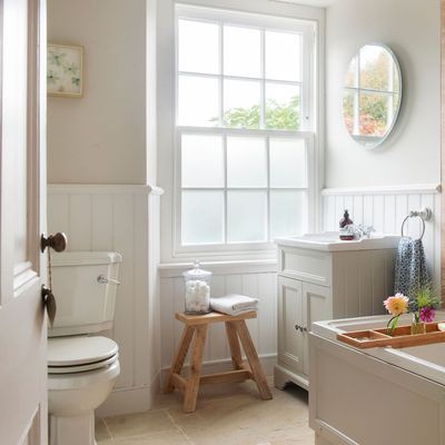 I fixed my leaking toilet for £9 and in less time than it would take to get a plumber round