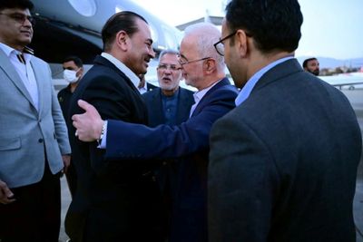 Pakistan military chief arrives in Tehran in push to end Iran war