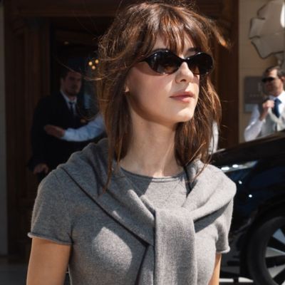 Daisy Edgar-Jones's Balenciaga It Bag Completes Her Rule-Breaking Minimalist Outfit