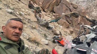 Major General among 3 injured in Army helicopter crash in Ladakh; Inquiry ordered
