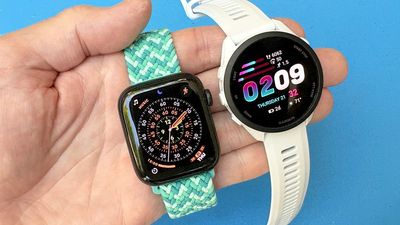 I walked 5,500 steps with the Apple Watch SE 3 vs Garmin Forerunner 70 — and the results surprised me