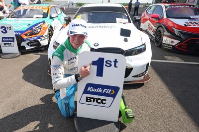 BTCC Snetterton: Rainford victorious in qualifying race, Sutton fails to finish after puncture