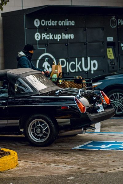 Why More Stores Are Charging Convenience Fees for In Store Pickup Orders