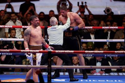 Usyk vs Rico LIVE: Fight result and reaction with boxing world split on controversial stoppage