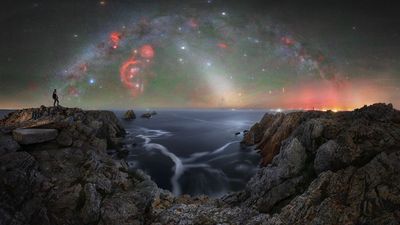 "At first, it was hard to believe" –Photographer captures a rare combination of night sky phenomena in one image