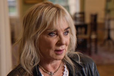Celebration Day: Absolutely Fabulous star Helen Lederer reads ‘Sunflowers’ by Harry Baker in memory of Tony Slattery
