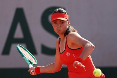 Emma Raducanu suffers French Open first round exit against Solana Sierra - live reaction