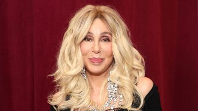 Hanging Chairs Are Fine, But Cher's '70s Alternative Is So Much More Fun – It's The Whimsical Accent Defining Our Outdoors This Summer