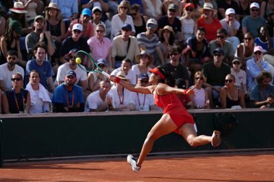 Emma Raducanu slumps to straight-sets defeat in French Open first round