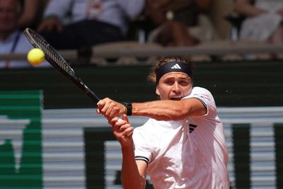 Alexander Zverev in cruise control as French Open starts under blazing sun