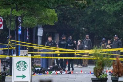 Bystander who was hit by gunfire in shooting near White House is in serious condition