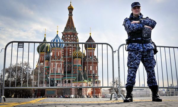 Russia's economy is much worse than it seems, and 'elites are increasingly alarmed' as alternate GDP gauge shows huge contraction