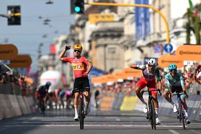 'This was my big shot' - Fredrik Dversnes wins stage 15 of the Giro d'Italia after the breakaway survive in Milan
