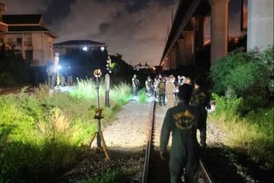 Motorcyclist killed by train at crossing in Bangkok
