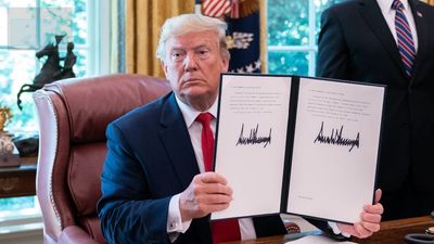 ‘No dust, no dollars’: Iranian journalist claims Trump greenlit a deal, and then Netanyahu called and flipped the table