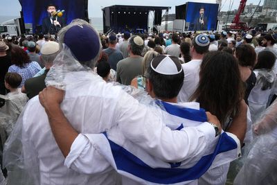 Australian spy boss says he shifted resources from counterterrorism before Hanukkah attack