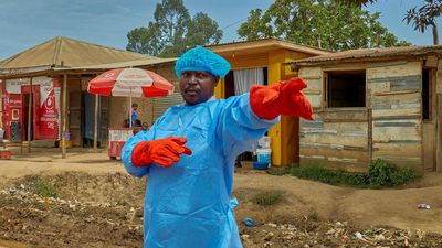 Suspected Ebola cases top 900 in DRC as epidemic spreads, warns WHO chief