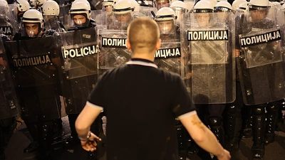 Violent clashes break out after mass protest in Belgrade