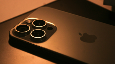 'Apple Are Watching': Users Shocked After FaceTime Call Gets Paused by Apple's Nudity Detection Feature