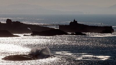 Two swimmers killed as French authorities warn of deadly riptides across Atlantic coastline