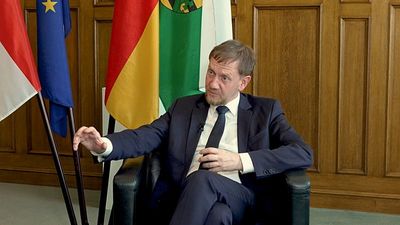 Saxony premier Kretschmer on Ukrainian refugees and Russian gas