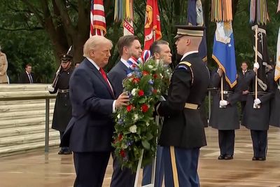 Donald Trump lays wreath at Tomb of Unknown Soldier to mark Memorial Day