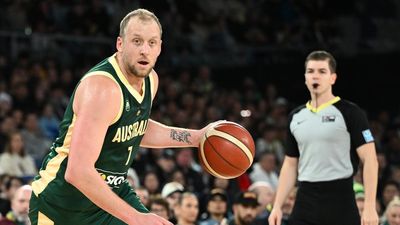 Legend leaves door open as Boomers eye medal success