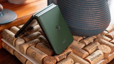 The Razr Plus 2026 is the same but better (and more expensive), but that's not actually a problem. Here's why