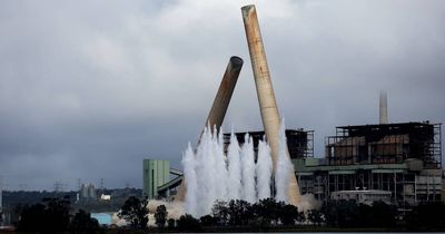 Drone captures bird's-eye view of Liddell stacks coming down