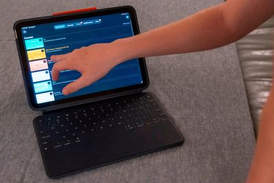 America’s schools face a backlash on digital devices as screens saturate classrooms