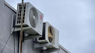 Can heat pumps cool down your home and how do they compare to air conditioning units?