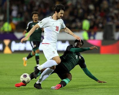 Sardar Azmoun’s World Cup absence for political reasons divides opinion in Iran