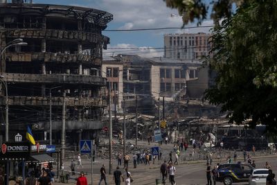 Russia tells foreign nationals to flee Kyiv as it threatens ‘systematic strikes’