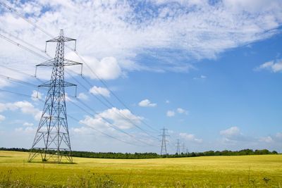 UK Household Energy Bills May Surge Again as US Strikes on Iran Fuel Oil Supply Fears