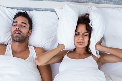 These are the sleeping positions proven to eliminate snoring, according to an expert