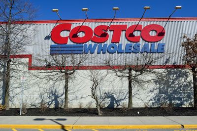 Costco Stock Flirts With All-Time Highs, But Major Fund Trims Position Ahead of Critical Q3 Earnings