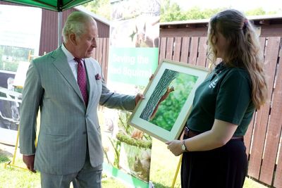 King has ‘instant bond’ with cancer patients during visit to new hospital centre