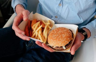 Eat This, Not That: Ultra-Processed Foods Raise Death Risk by 15% and Speed Cognitive Decline by 28%