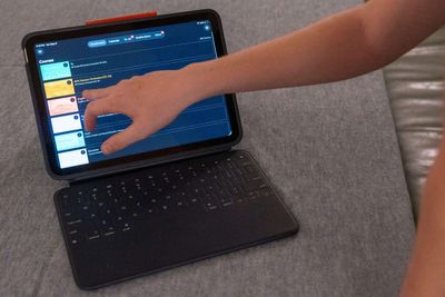 Laptops, tablets, learning apps in schools across U.S. facing backlashes. Here's why