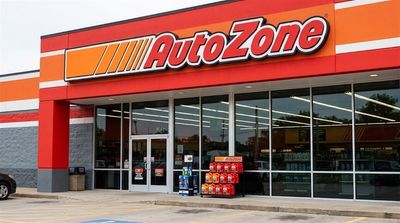 AutoZone's Pullback Sets Up a Long-Term Buying Opportunity