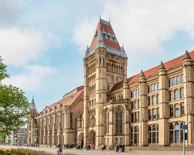 Manchester University to offer work placements to all undergraduates