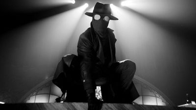 Should Fans Watch Spider-Noir In Black And White Or Color? The Cast Weighs In