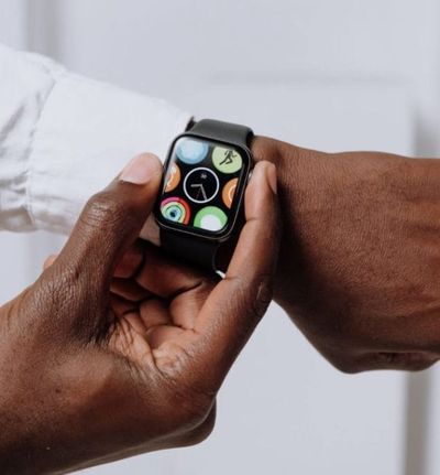 The ‘Silent SOS’: How Your Apple Watch Can Quietly Record Audio and Share Your Location in an Emergency