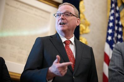 Trump’s top economic adviser says Americans are ‘very optimistic’ about economy