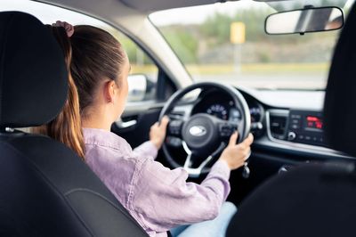 Vehicle ban plan for 200 more London roads outside schools