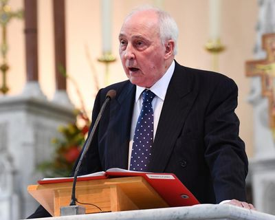 Afternoon Update: Keating urges Labor to stand firm on CGT; inflation eases to 4.2%; and a dog shoots a woman